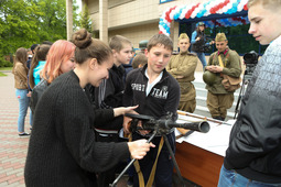 Выставка оружия времен Великой Отечественной Войны произвела на школьников большое впечатление