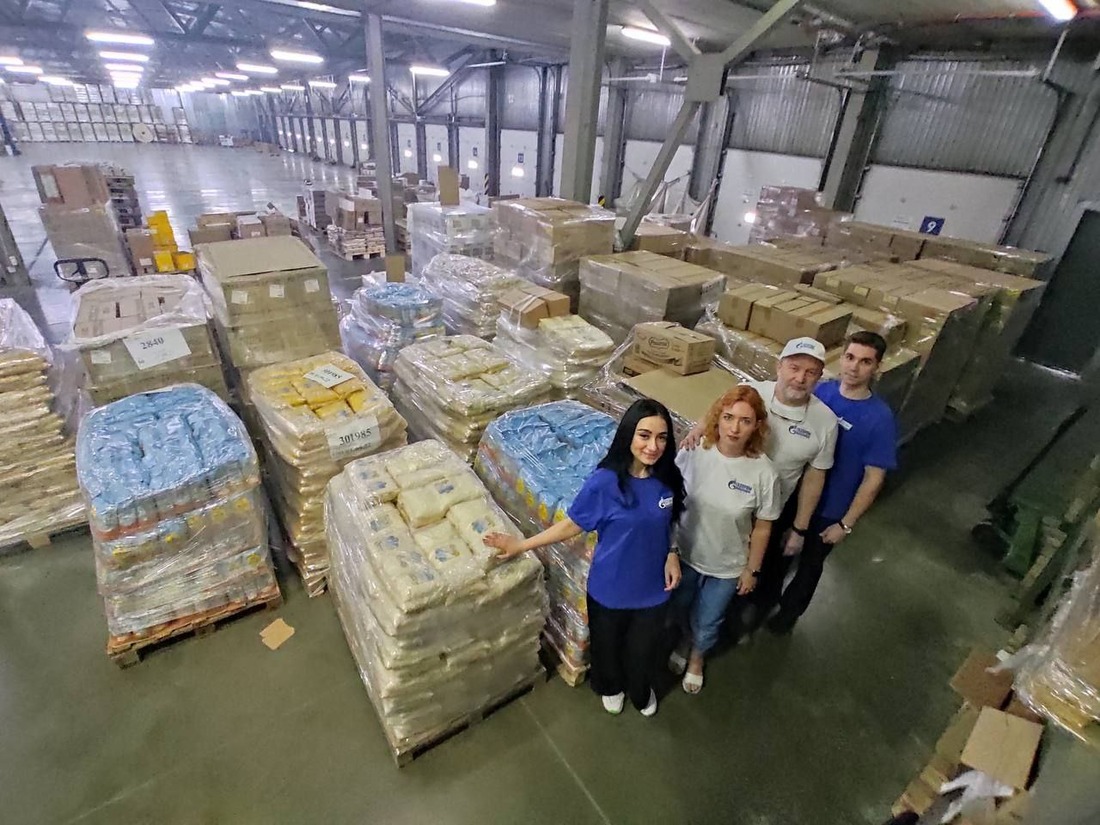 На личные деньги сотрудников было закуплено более 14 тонн гуманитарного груза