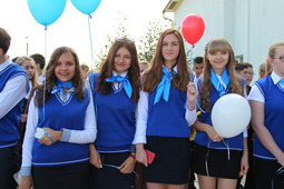 Ученицы "Газпром — класса"